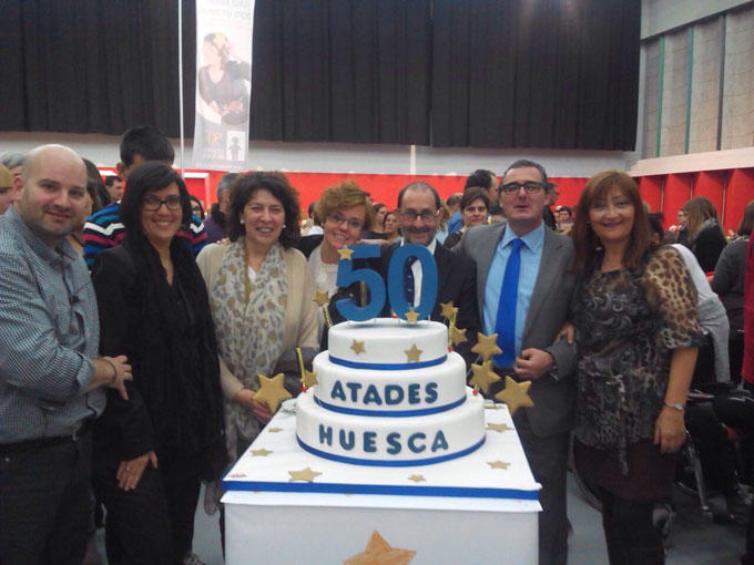 tarta 50 Aniversario Atades Huesca
